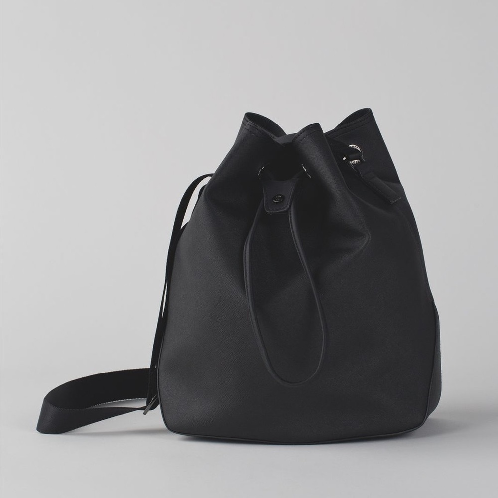 Lululemon Buckets Of Fun Bag